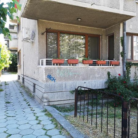 Central Varna Apartment - Lets4Holiday Exterior foto